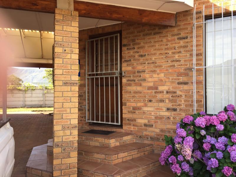 5 Bedroom Property for Sale in Sandbaai Western Cape